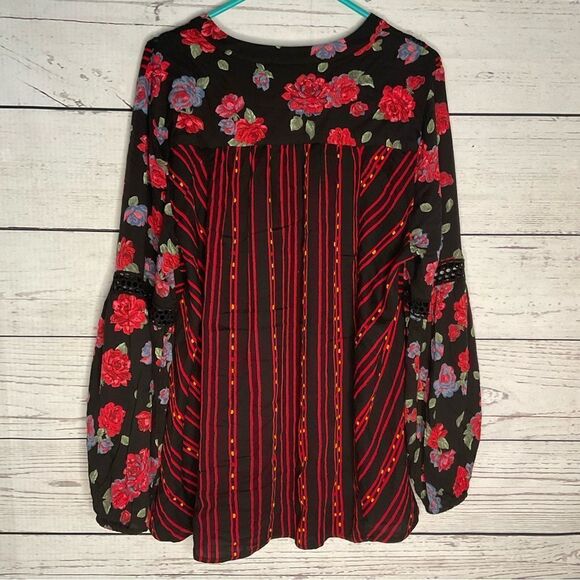 Torrid Boho Witchy Black Red Floral Long Sleeve V-Neck Shirt Plus Size 00 - Picture 5 of 8